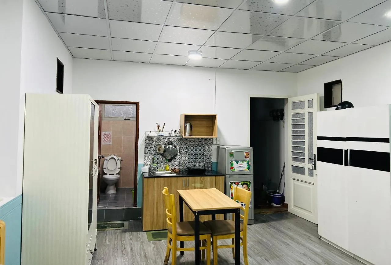 Mina House Airport Apartment Хошимин 0*,  Вьетнам