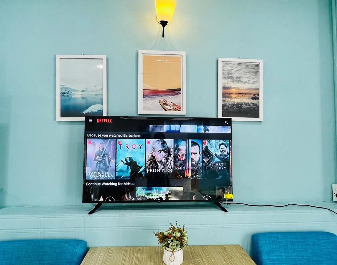 Mina House Airport Apartment Хошимин